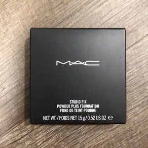 MAC studio fix powder plus foundation NC 10